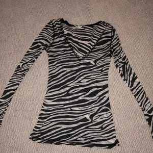 Grey and white v neck long sleeve